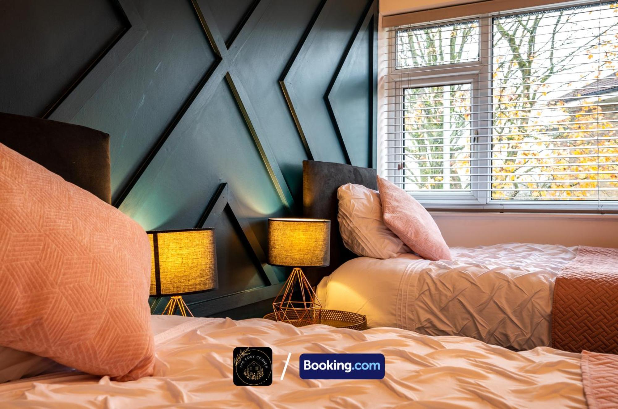 Апартаменты Cosy 3-Bed House, Garden & Free Parking In Stretford Манчестер Экстерьер фото